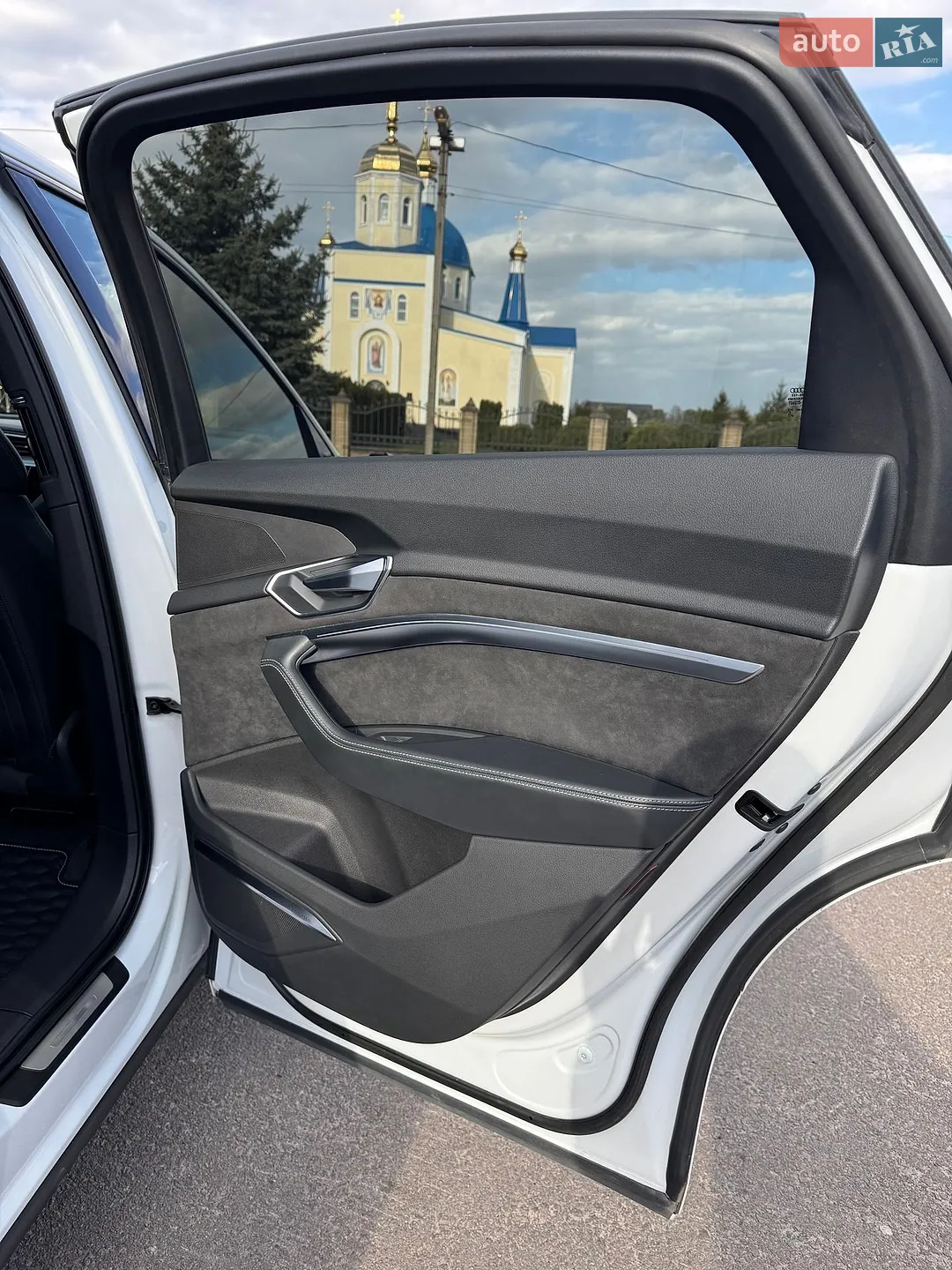 2020 Audi e-tron Sportback - мініатюра 34