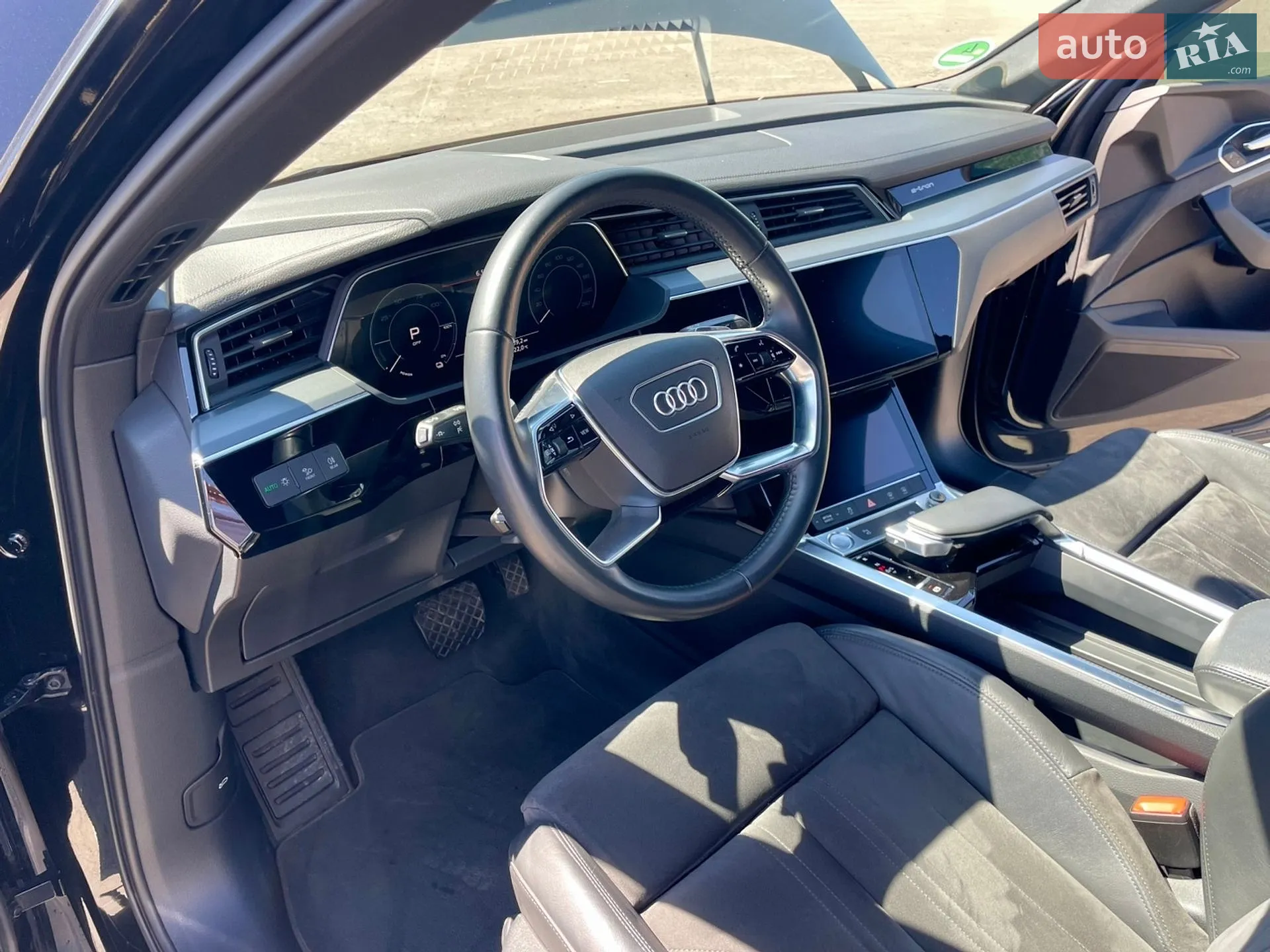 2020 Audi e-tron Sportback - мініатюра 24