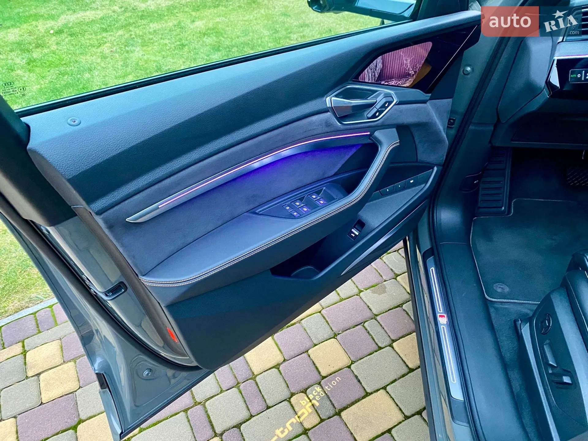 2022 Audi e-tron Sportback - мініатюра 18