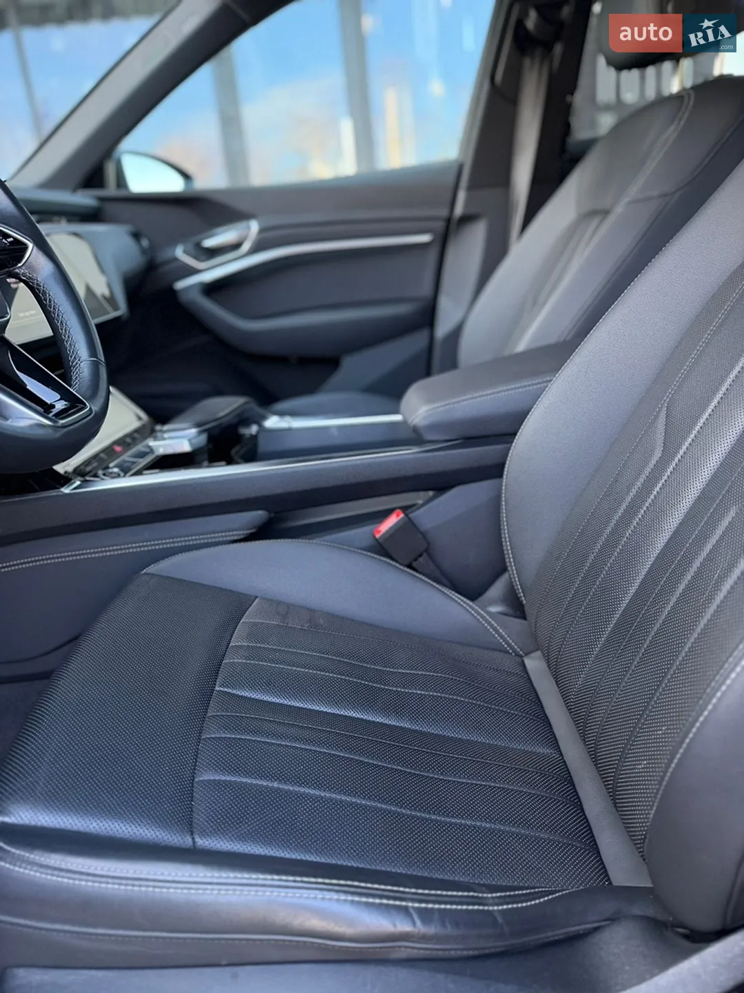 2022 Audi e-tron Sportback - мініатюра 27