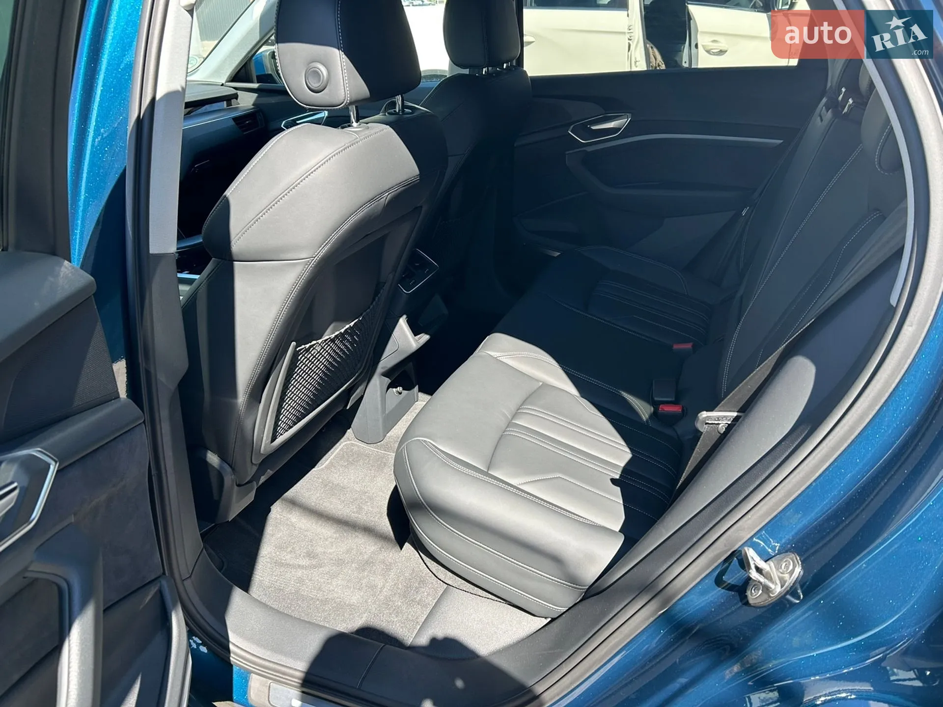 2021 Audi e-tron Sportback - мініатюра 11