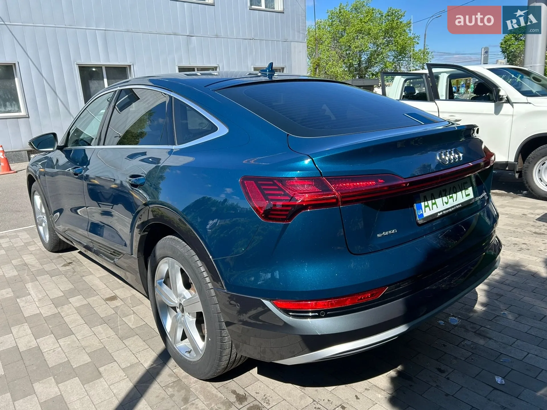 2021 Audi e-tron Sportback - мініатюра 5