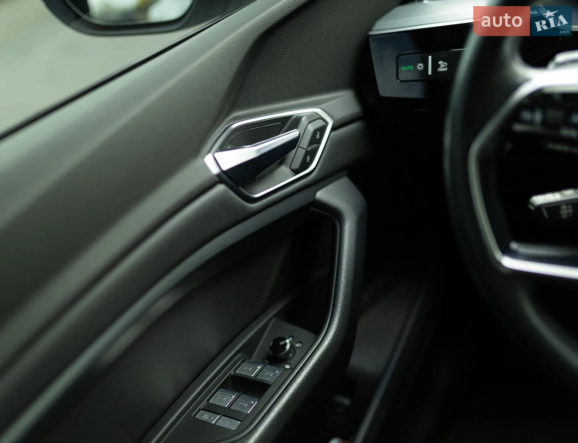2021 Audi e-tron Sportback - мініатюра 18