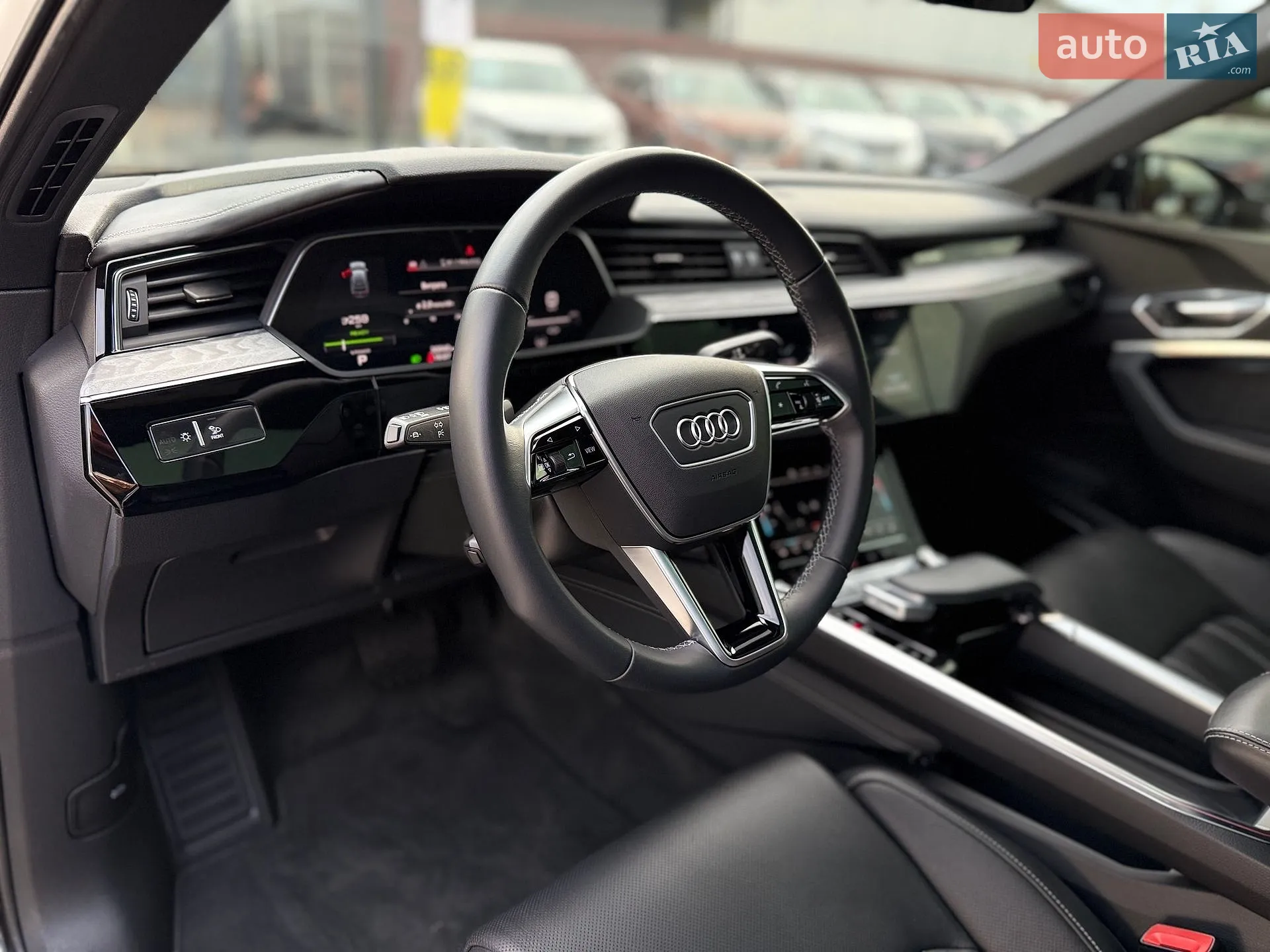 2022 Audi e-tron Sportback - мініатюра 25