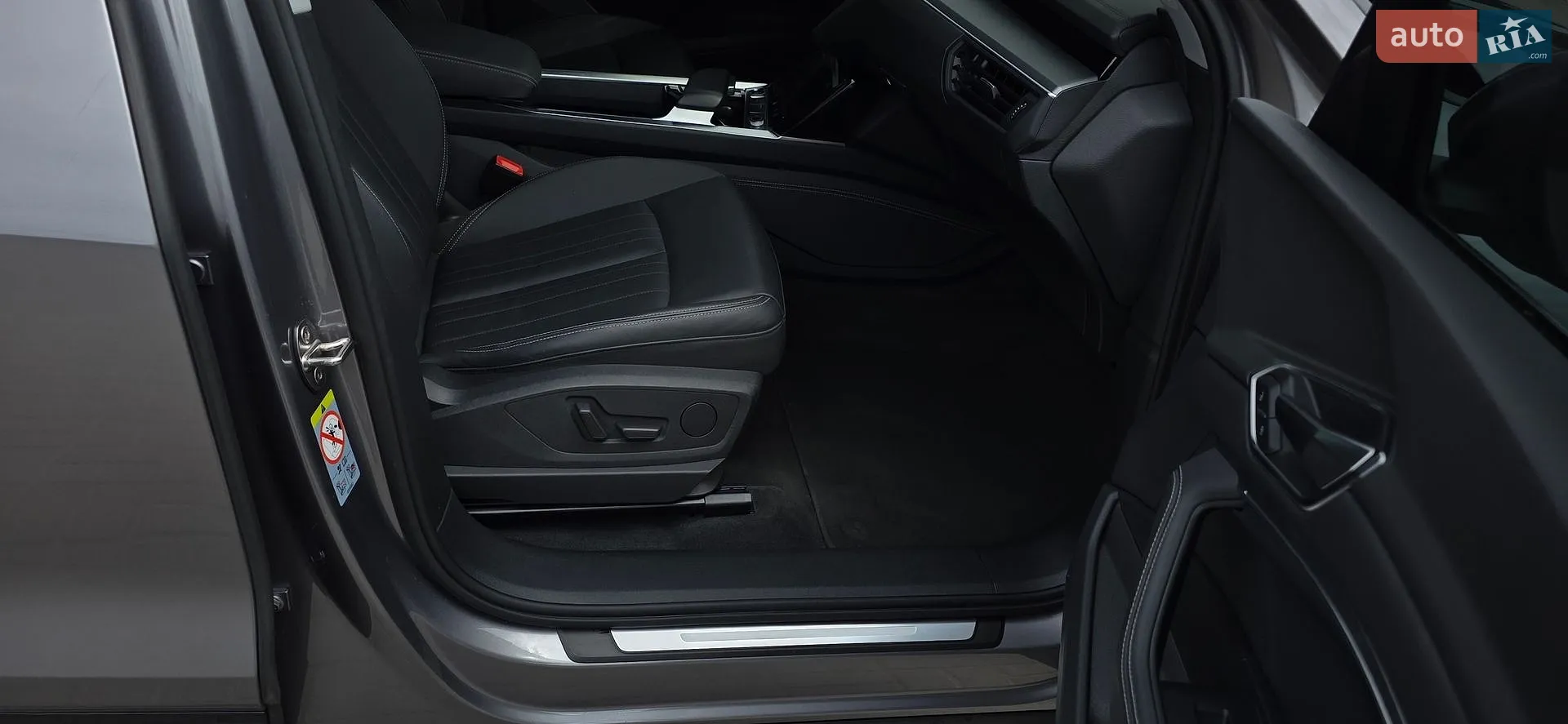 2020 Audi e-tron Sportback - мініатюра 51