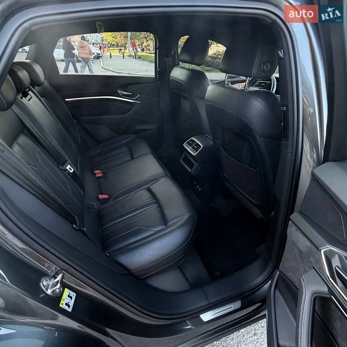 2020 Audi e-tron Sportback - мініатюра 10