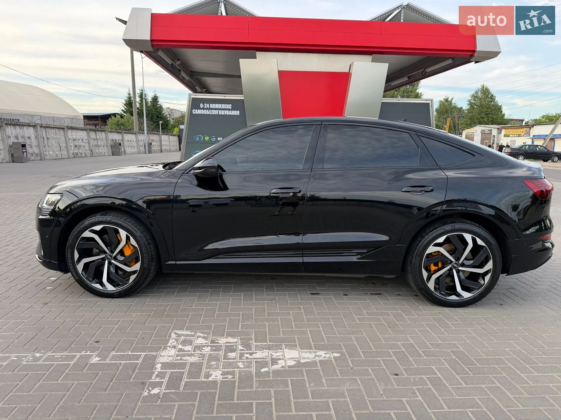 2022 Audi e-tron Sportback - мініатюра 4