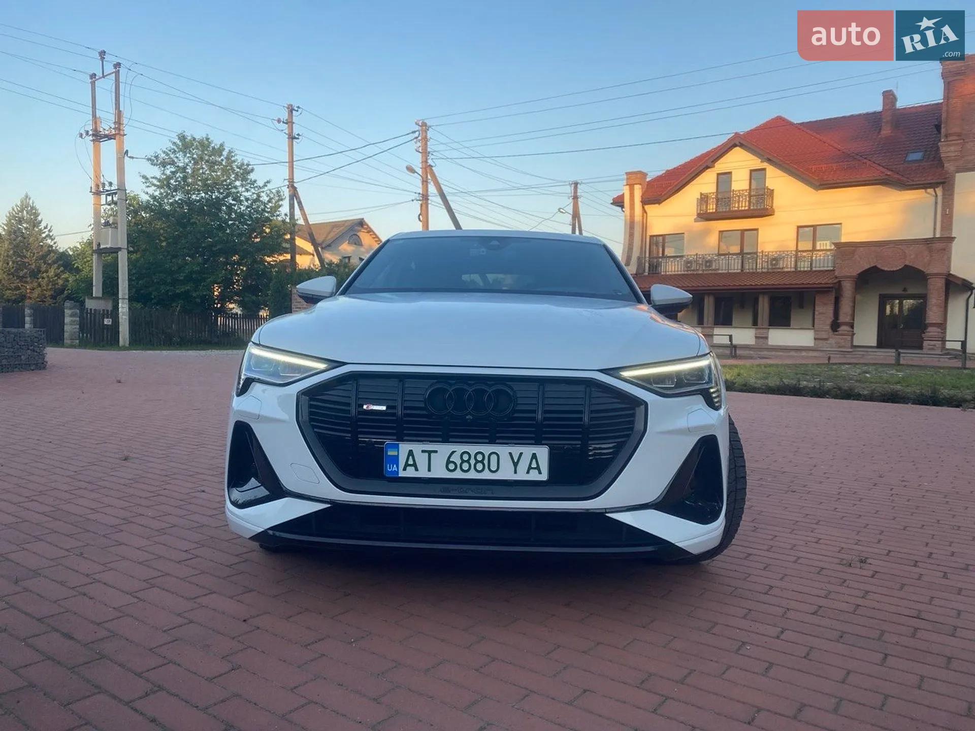 2022 Audi e-tron Sportback - мініатюра 4