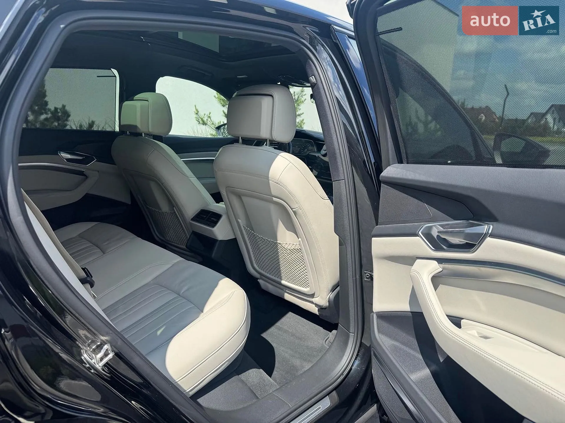 2020 Audi e-tron Sportback - мініатюра 17