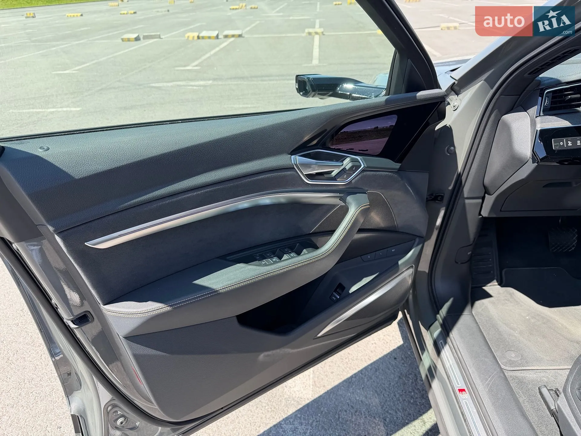 2022 Audi e-tron Sportback - мініатюра 13