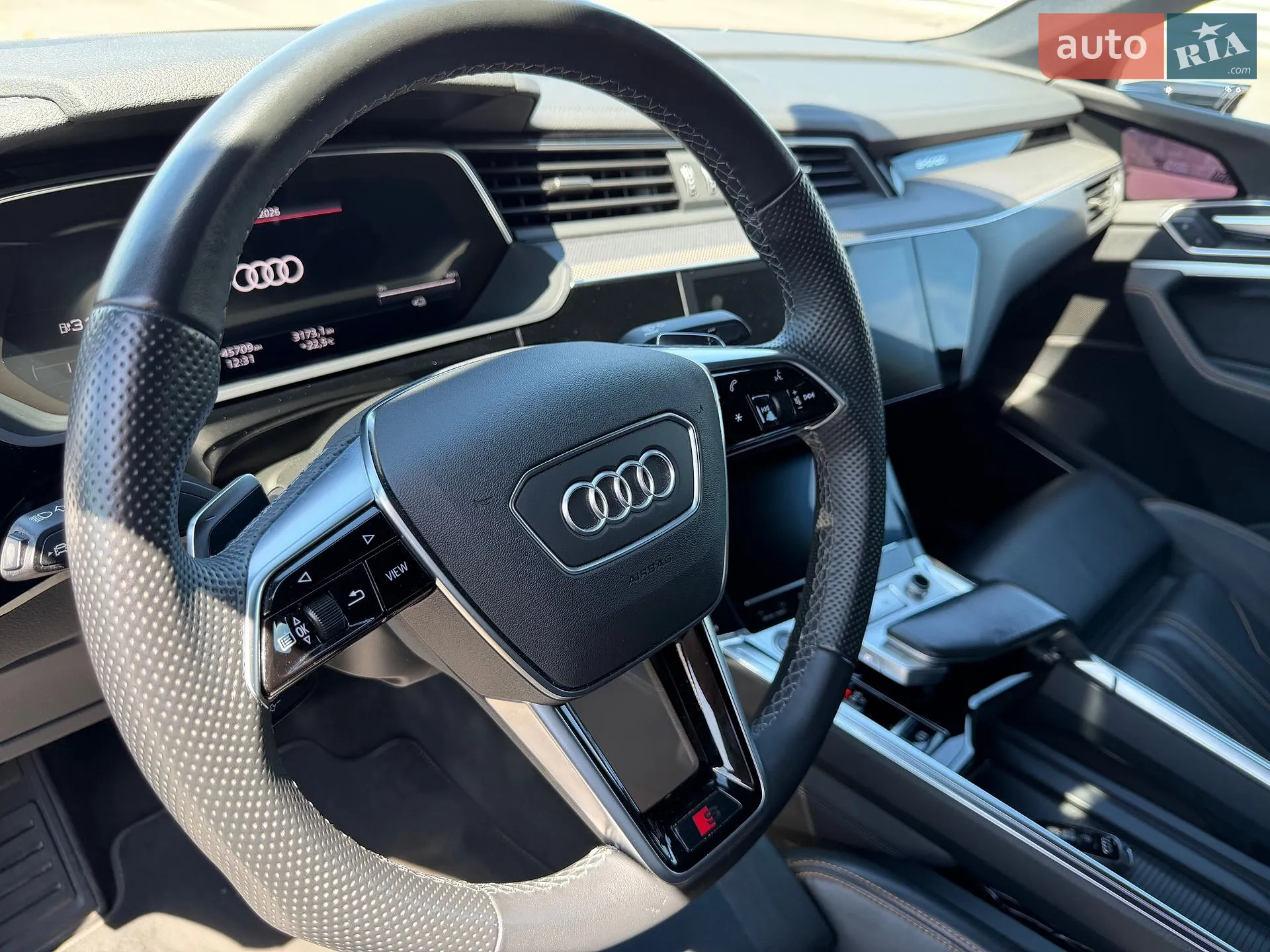 2022 Audi e-tron Sportback - мініатюра 28