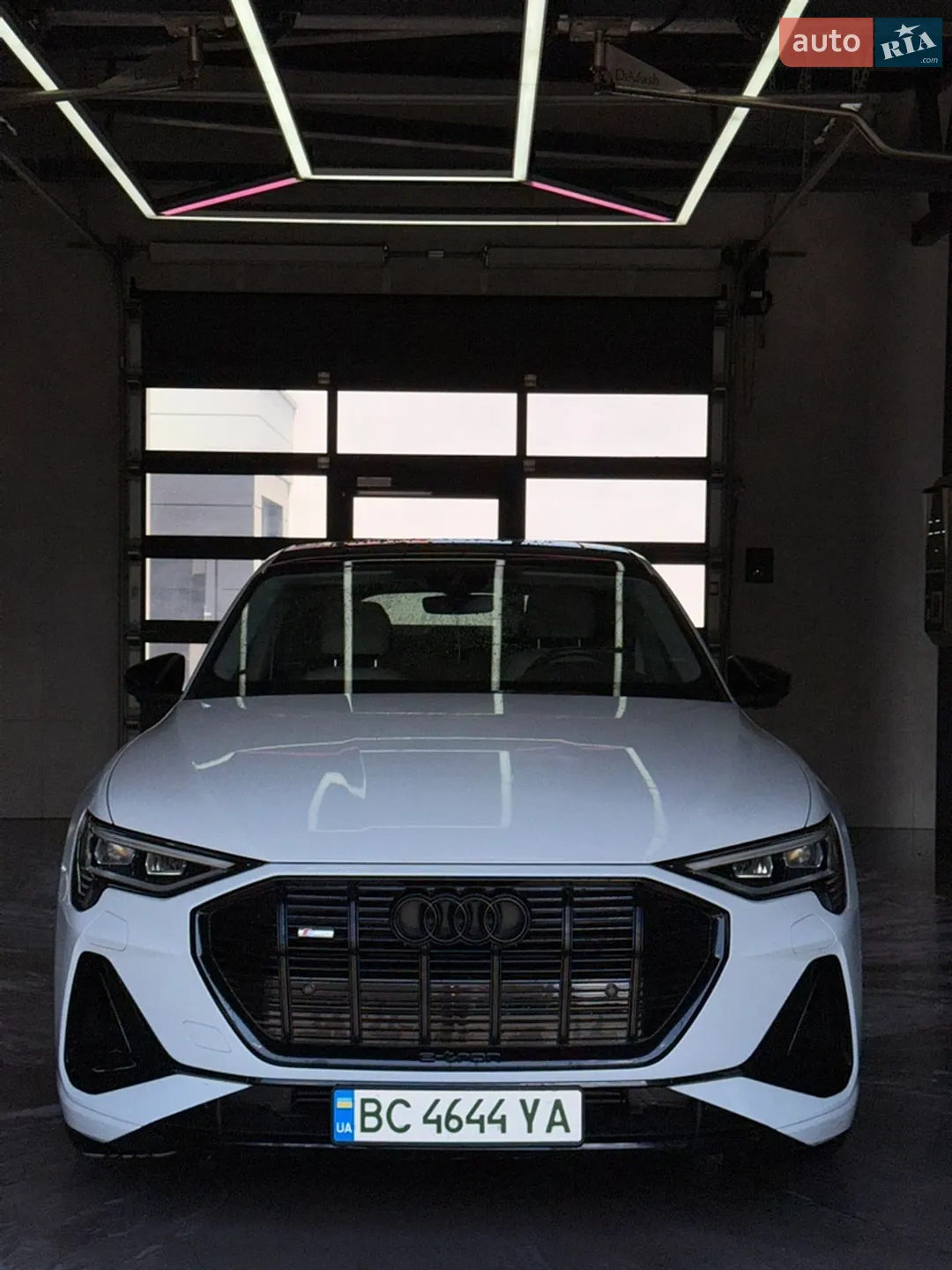 2021 Audi e-tron Sportback - мініатюра 2