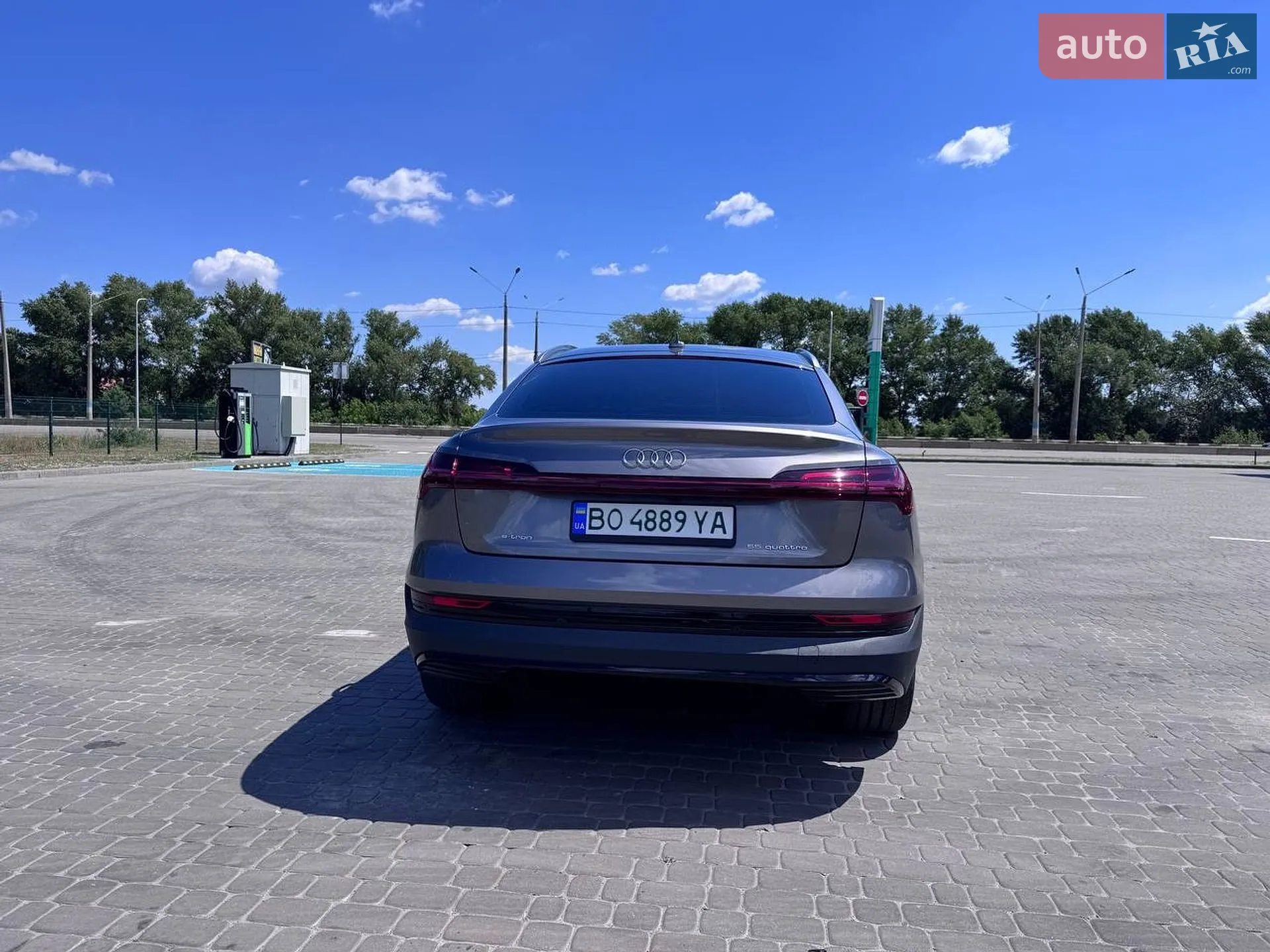 2020 Audi e-tron Sportback - мініатюра 8