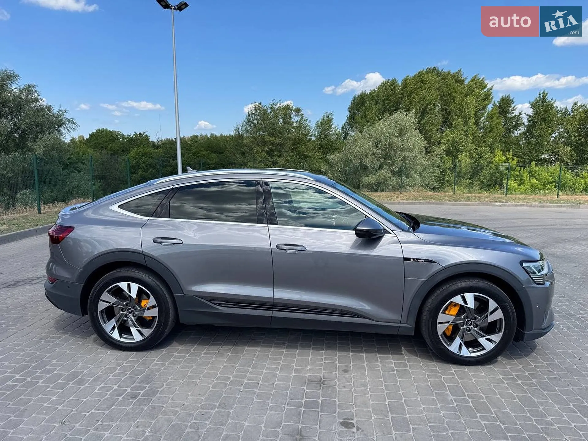 2020 Audi e-tron Sportback - мініатюра 12