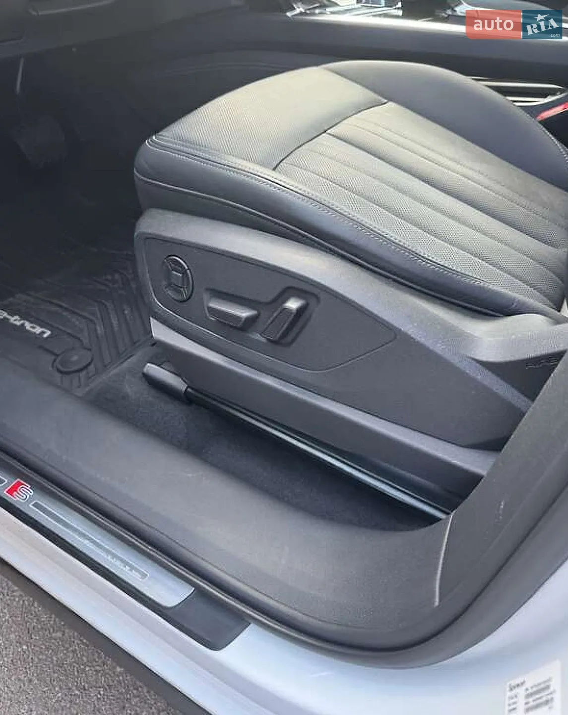 2022 Audi e-tron Sportback - мініатюра 17