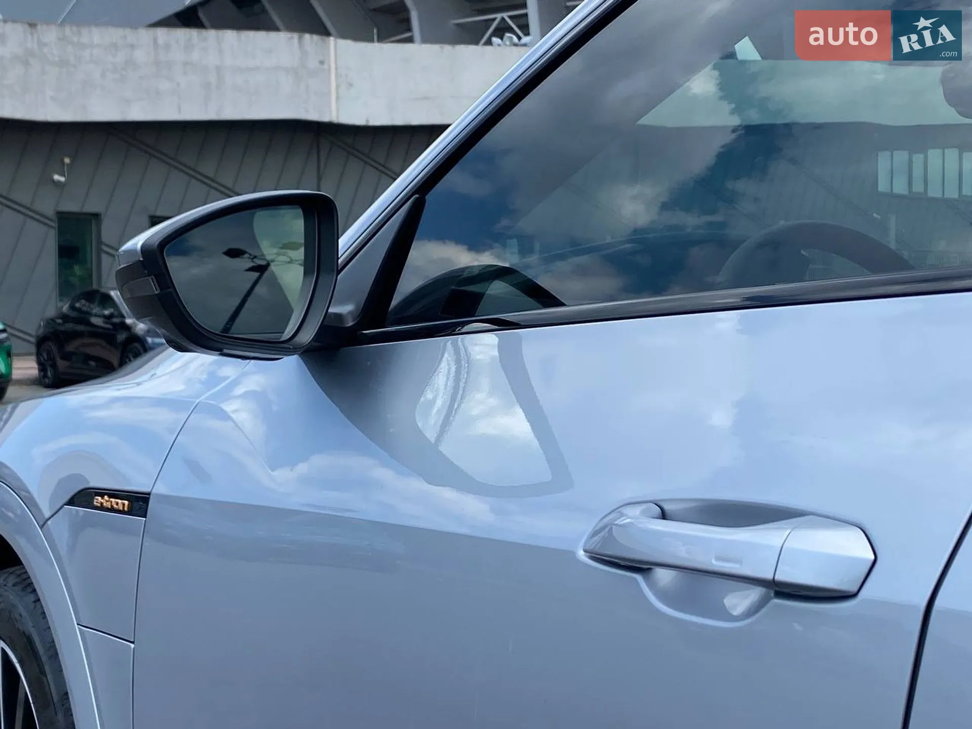 2020 Audi e-tron Sportback - мініатюра 4