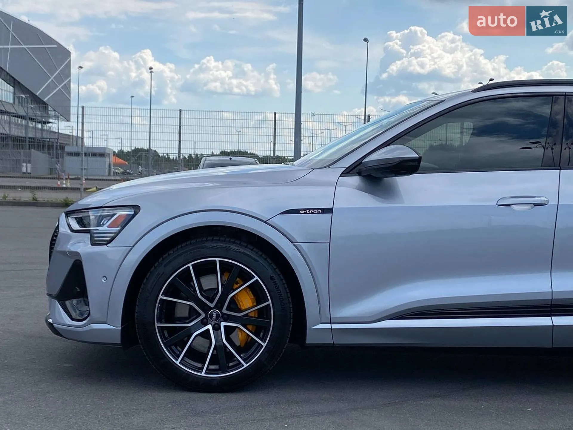 2020 Audi e-tron Sportback - мініатюра 3