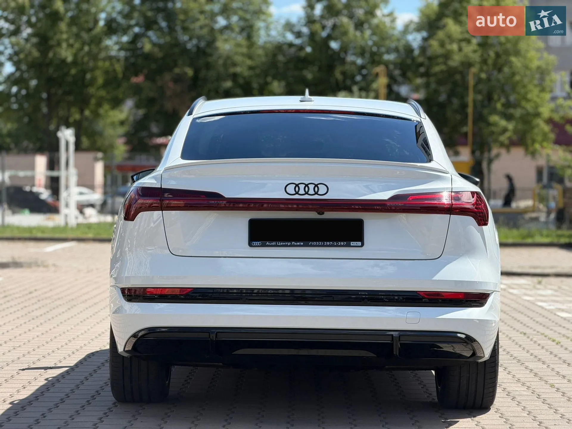 2022 Audi e-tron Sportback - мініатюра 6