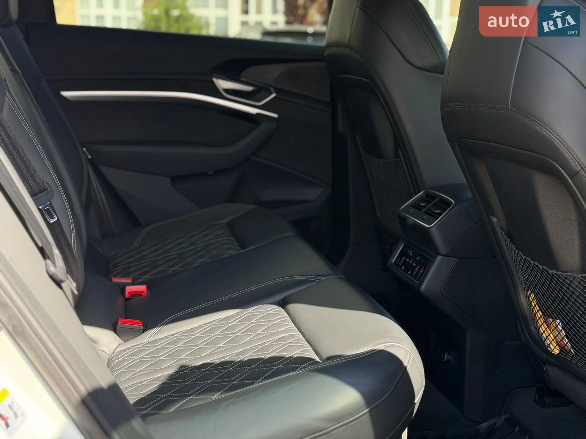 2022 Audi e-tron Sportback - мініатюра 22