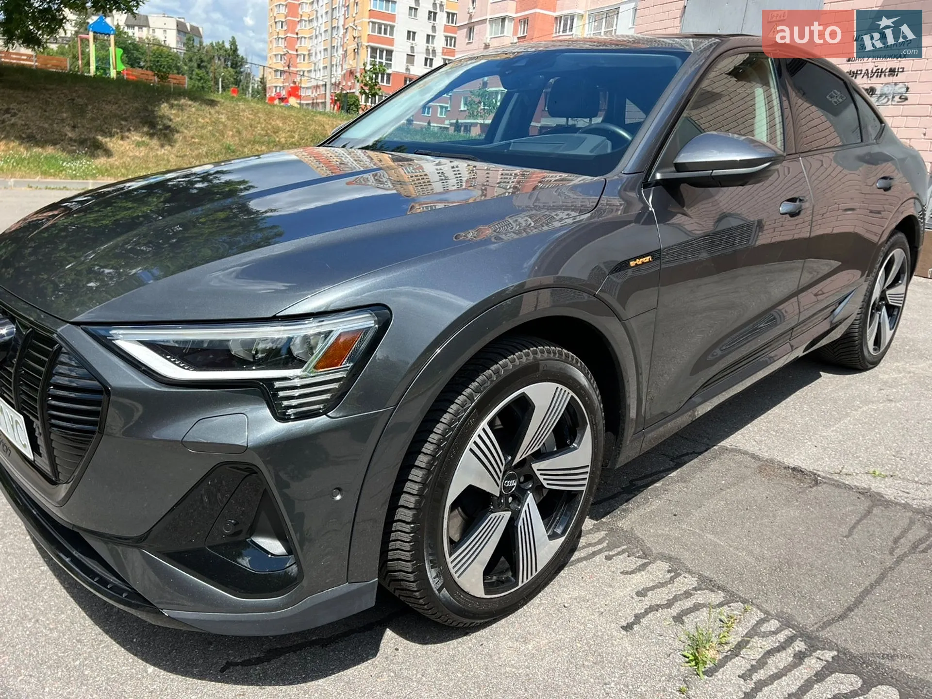2020 Audi e-tron Sportback - мініатюра 3