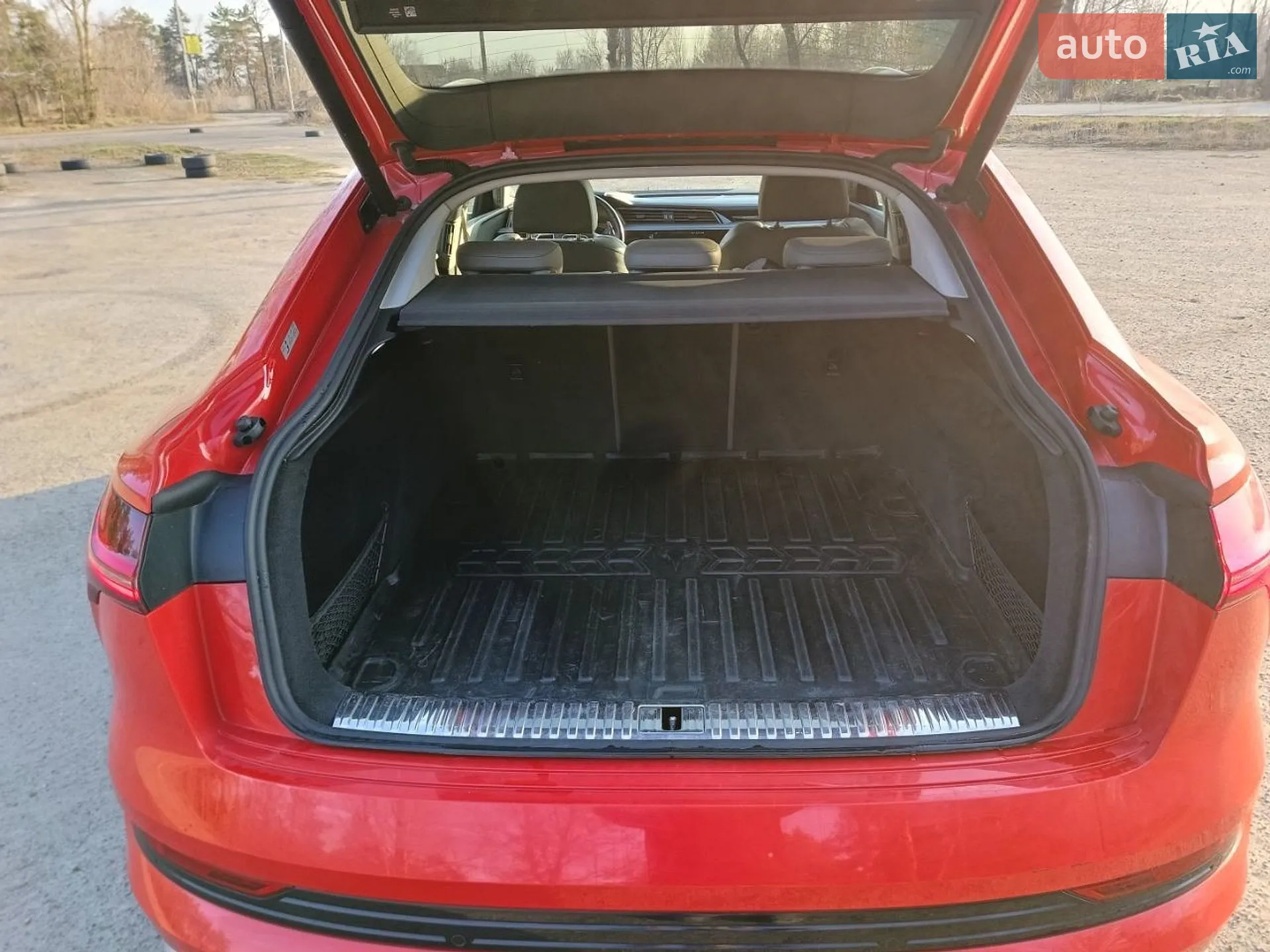 2020 Audi e-tron Sportback - мініатюра 15
