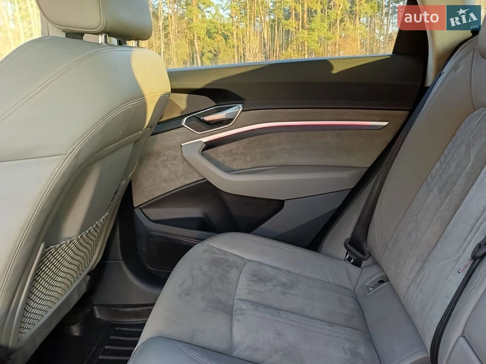 2020 Audi e-tron Sportback - мініатюра 32