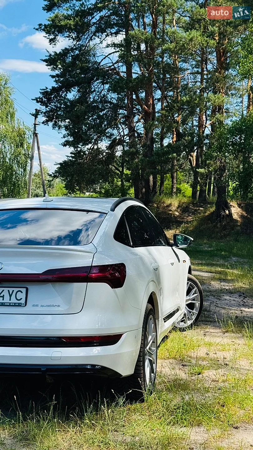 2020 Audi e-tron Sportback - мініатюра 8