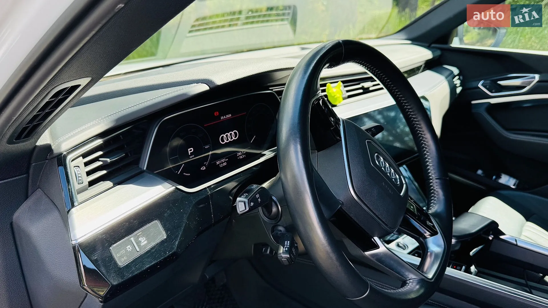 2020 Audi e-tron Sportback - мініатюра 15