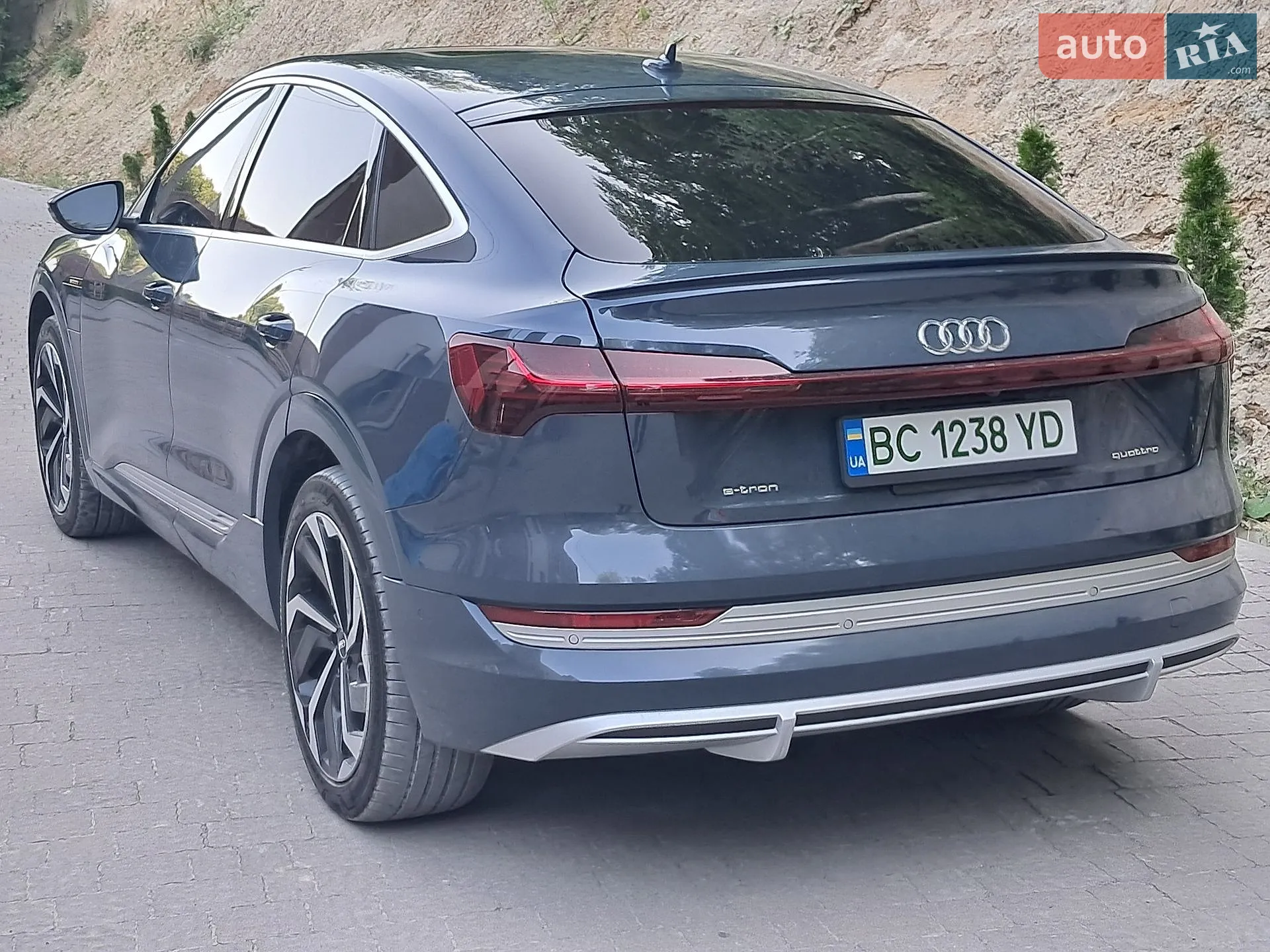 2020 Audi e-tron Sportback - мініатюра 8