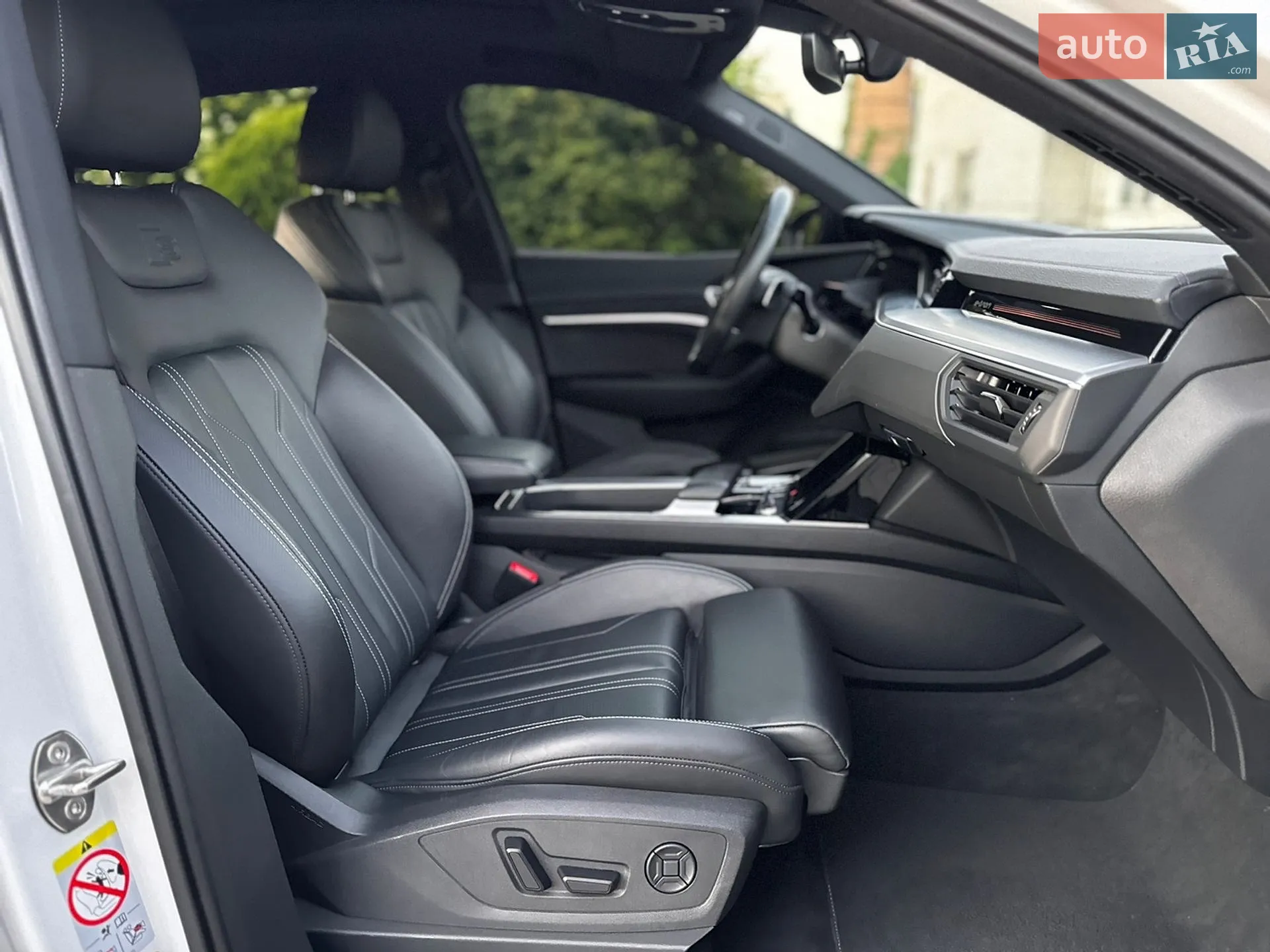 2022 Audi e-tron Sportback - мініатюра 50