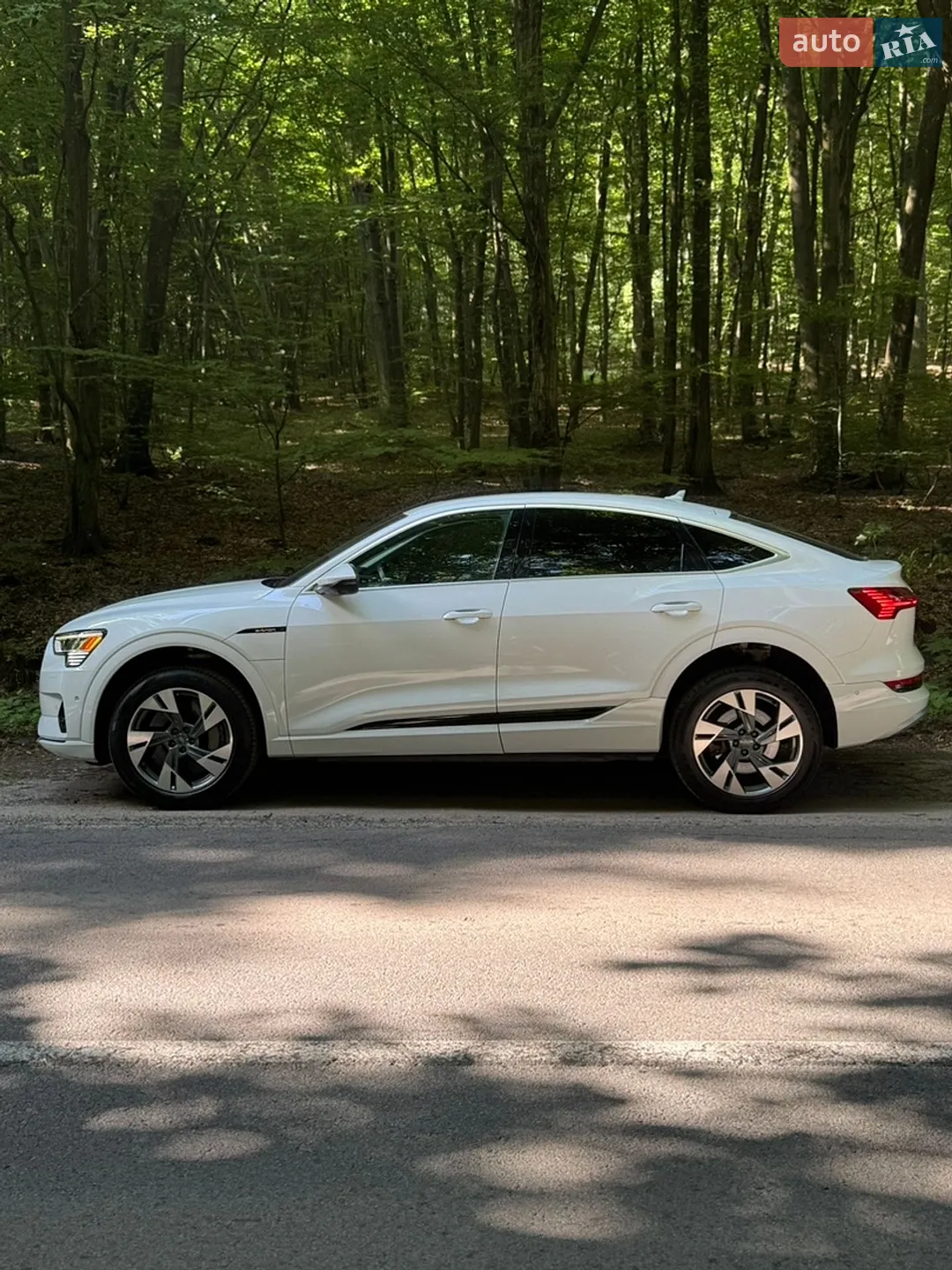 Audi e-tron Sportback 2020 VIN WA12ABGE4LB032018 фото оголошення 3 з 36