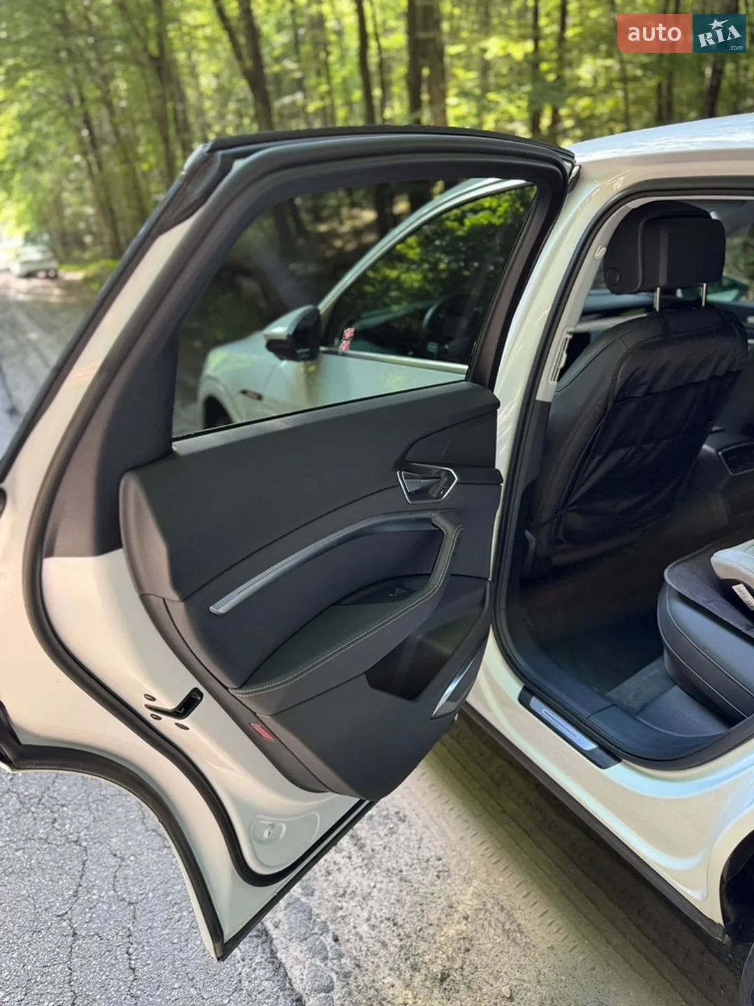 Audi e-tron Sportback 2020 VIN WA12ABGE4LB032018 фото оголошення 11 з 36