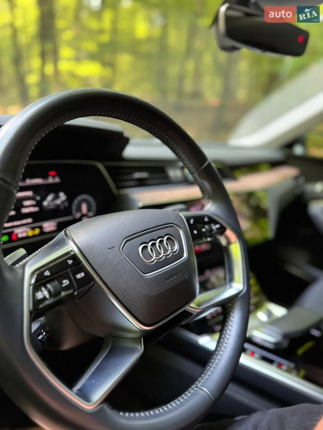 Audi e-tron Sportback 2020 VIN WA12ABGE4LB032018 фото оголошення 16 з 36