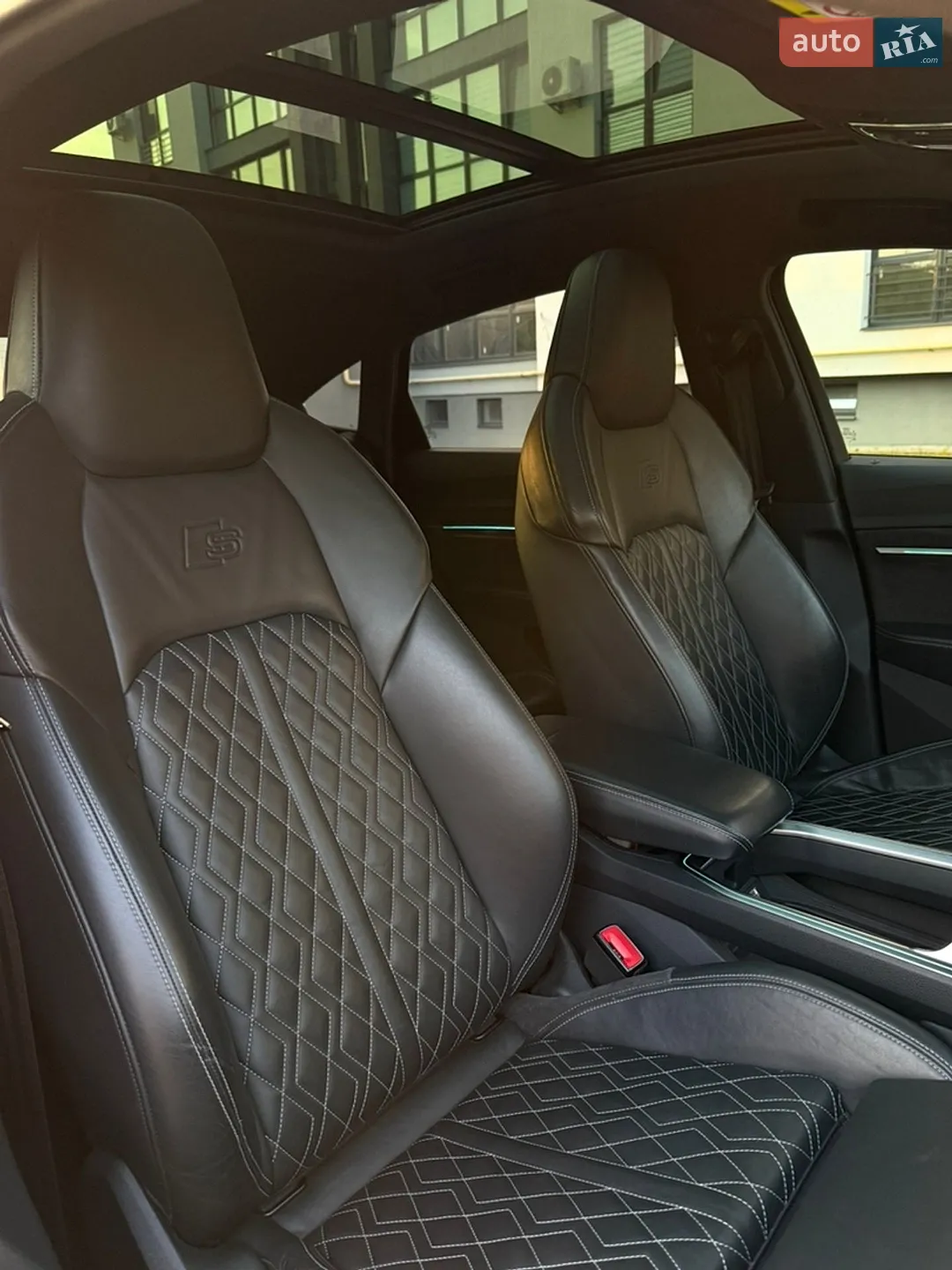 2020 Audi e-tron Sportback - мініатюра 23
