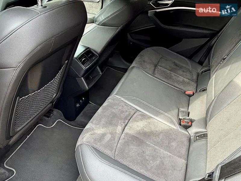 Audi e-tron Sportback 2021 VIN WAUZZZGE6MB040772 фото оголошення 18 з 60