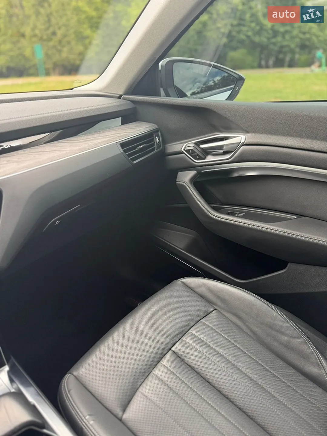 2022 Audi e-tron Sportback - мініатюра 30