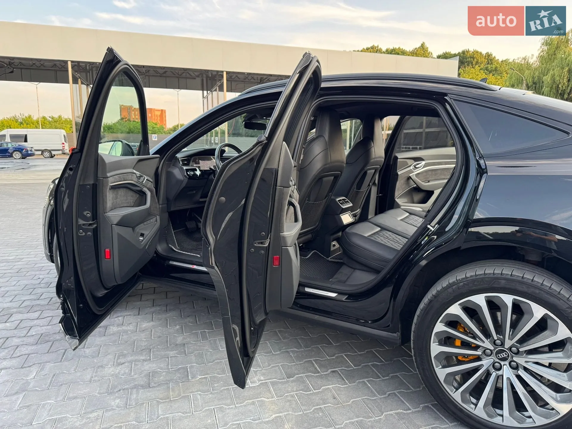2020 Audi e-tron Sportback - мініатюра 34
