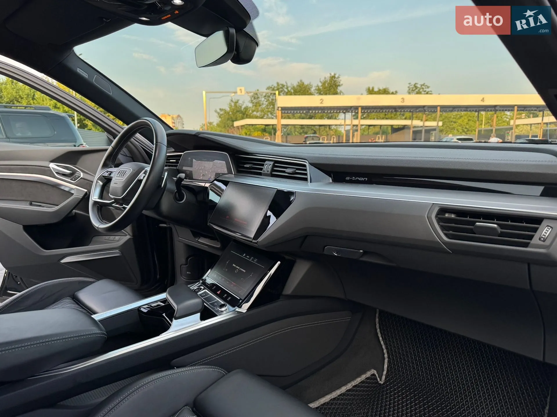 2020 Audi e-tron Sportback - мініатюра 38