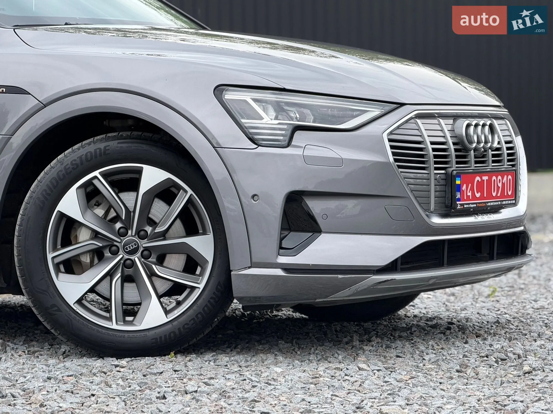 2020 Audi e-tron Sportback - мініатюра 4