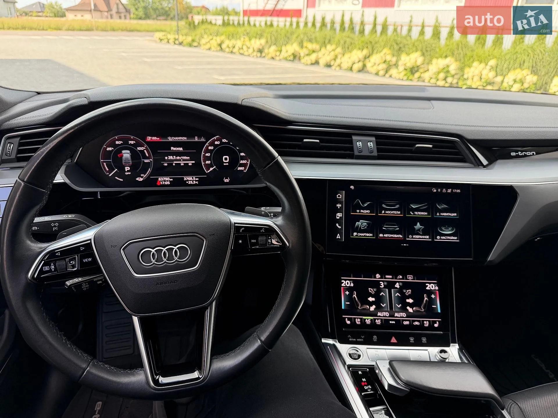 2022 Audi e-tron Sportback - мініатюра 23