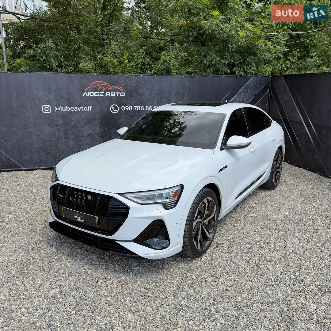 2022 Audi e-tron Sportback - фото 1