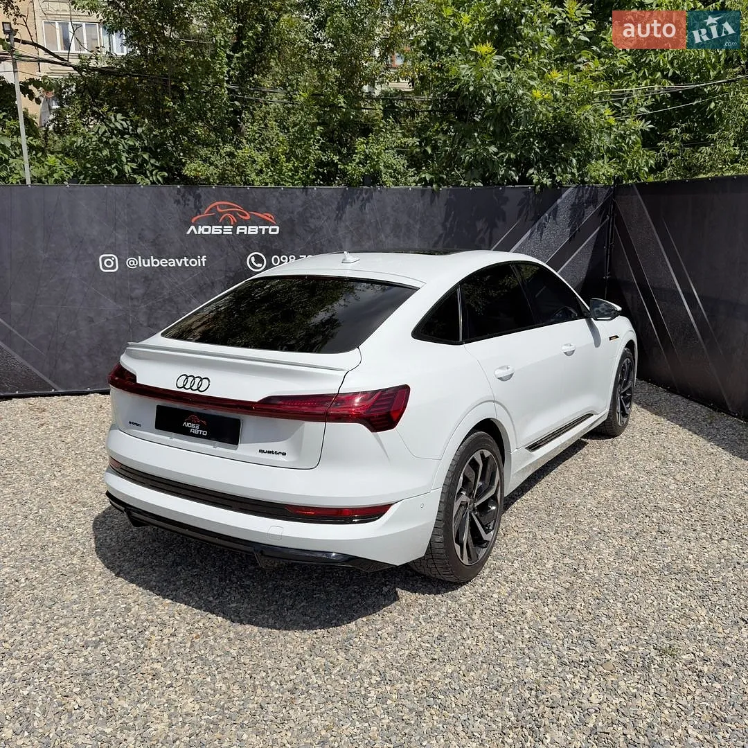 2022 Audi e-tron Sportback - мініатюра 12