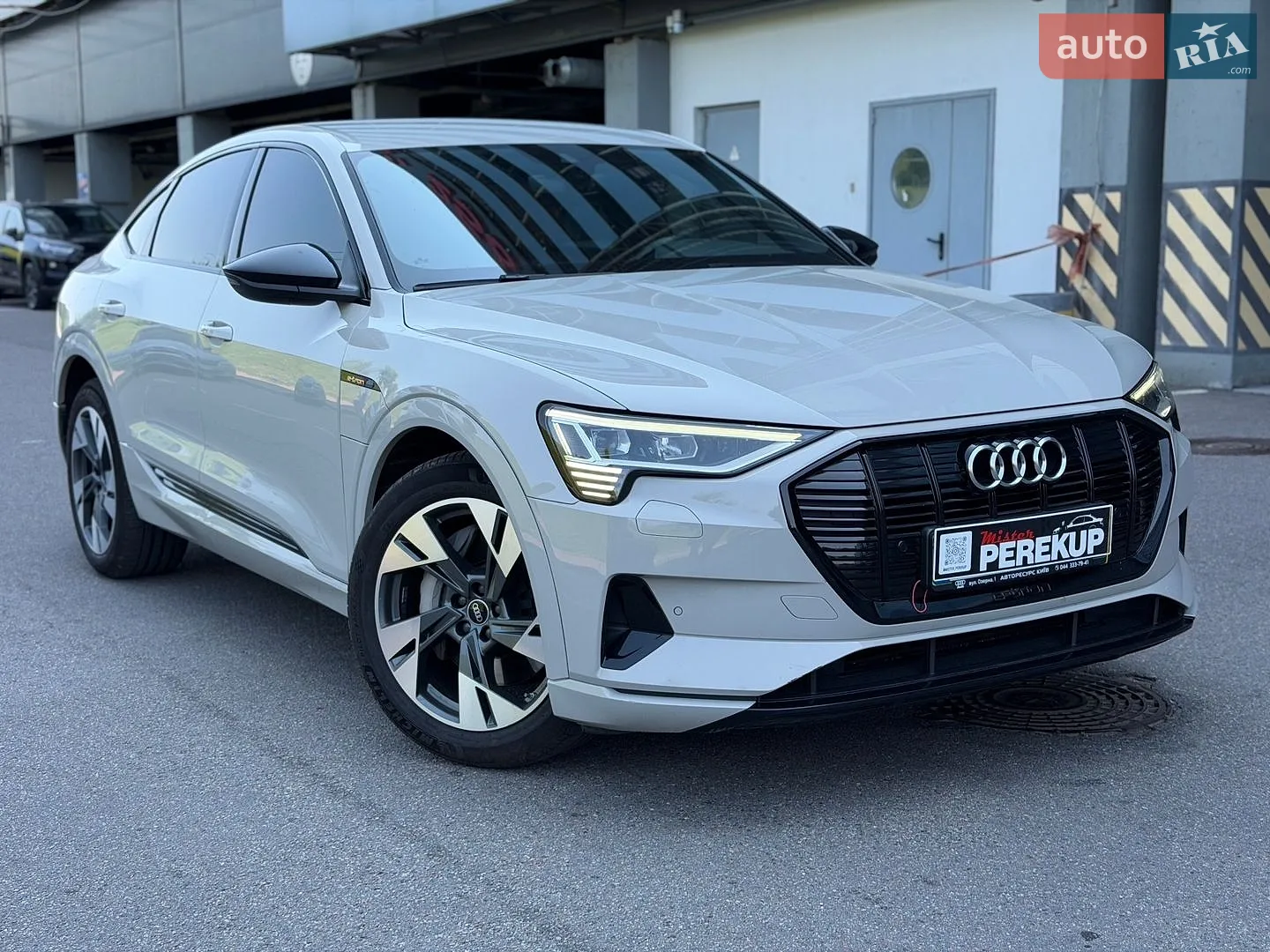 2021 Audi e-tron Sportback - мініатюра 2