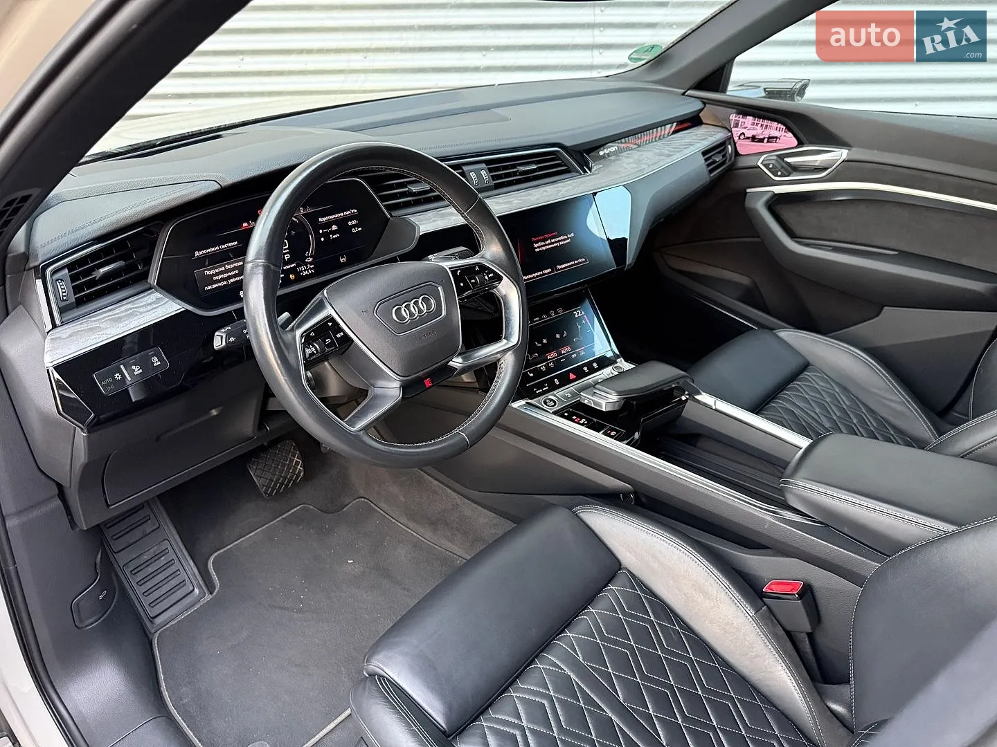 2020 Audi e-tron Sportback - мініатюра 40