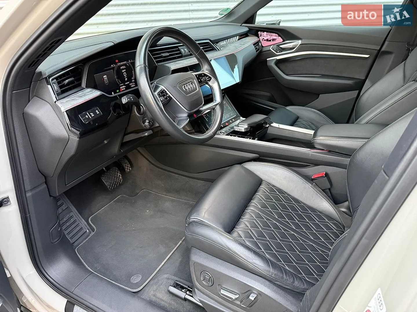 2020 Audi e-tron Sportback - мініатюра 46