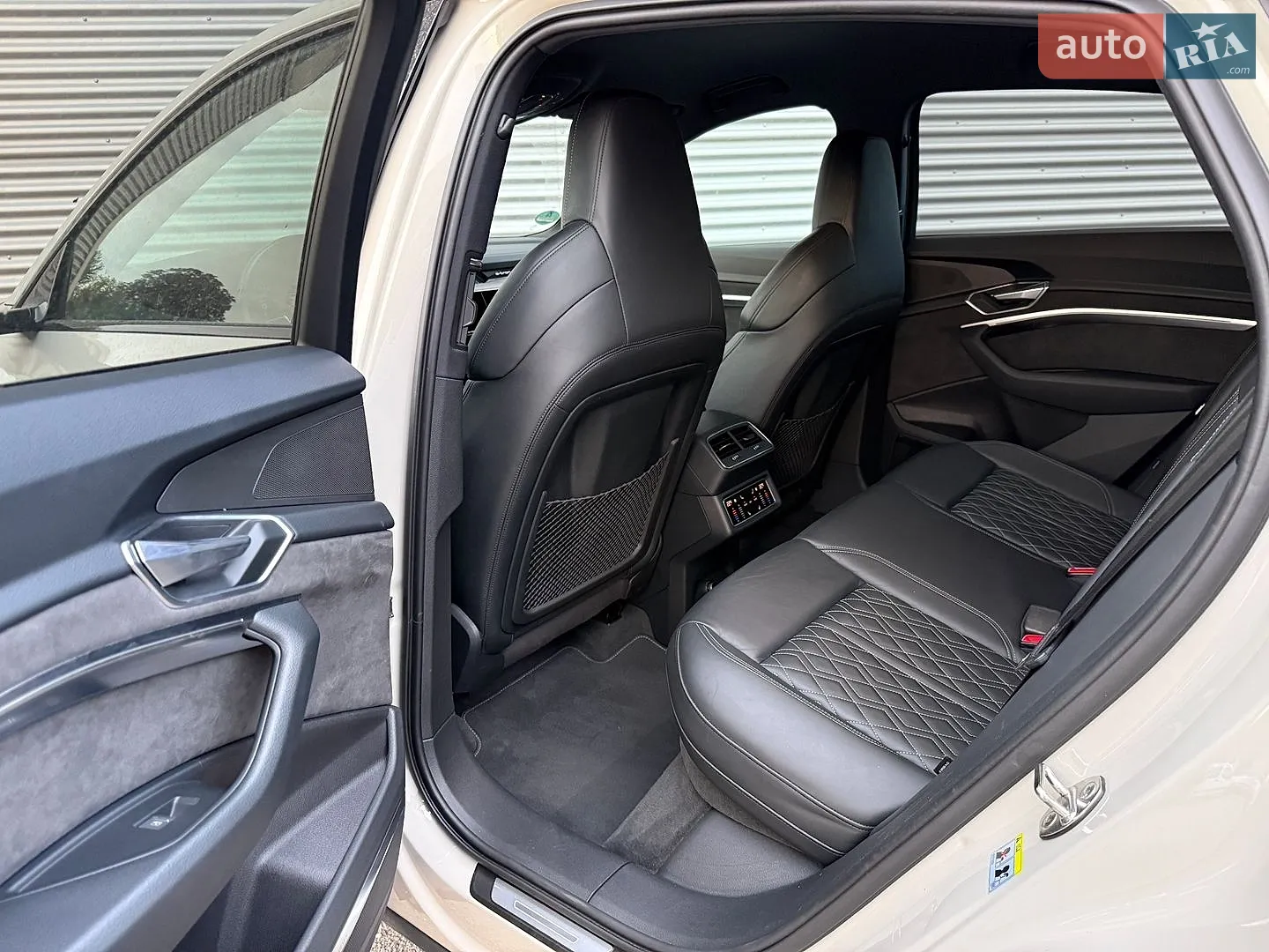 2020 Audi e-tron Sportback - мініатюра 50