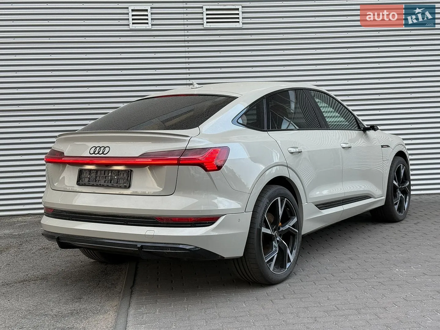 2020 Audi e-tron Sportback - мініатюра 32