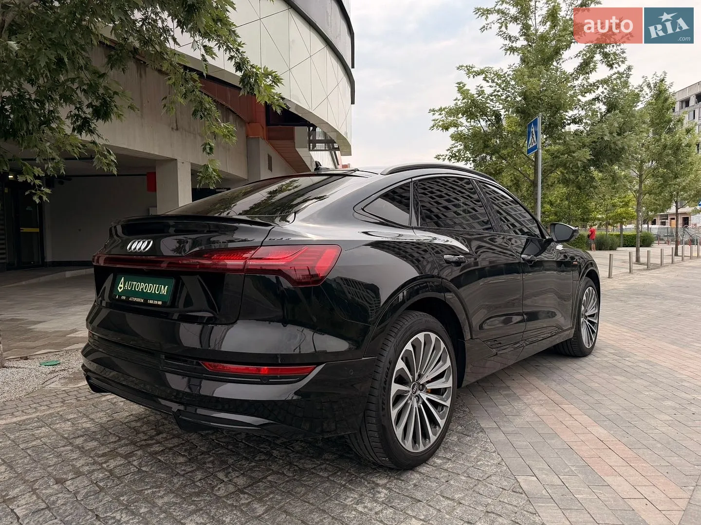 2021 Audi e-tron Sportback - мініатюра 8