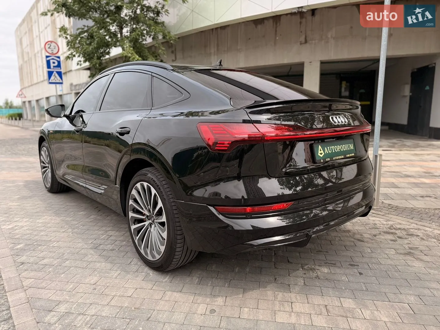 2021 Audi e-tron Sportback - мініатюра 9