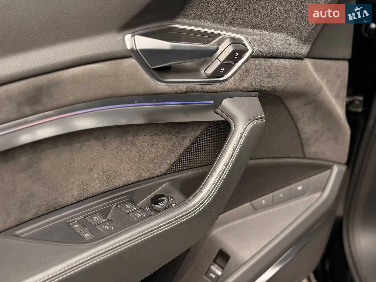 2021 Audi e-tron Sportback - мініатюра 17